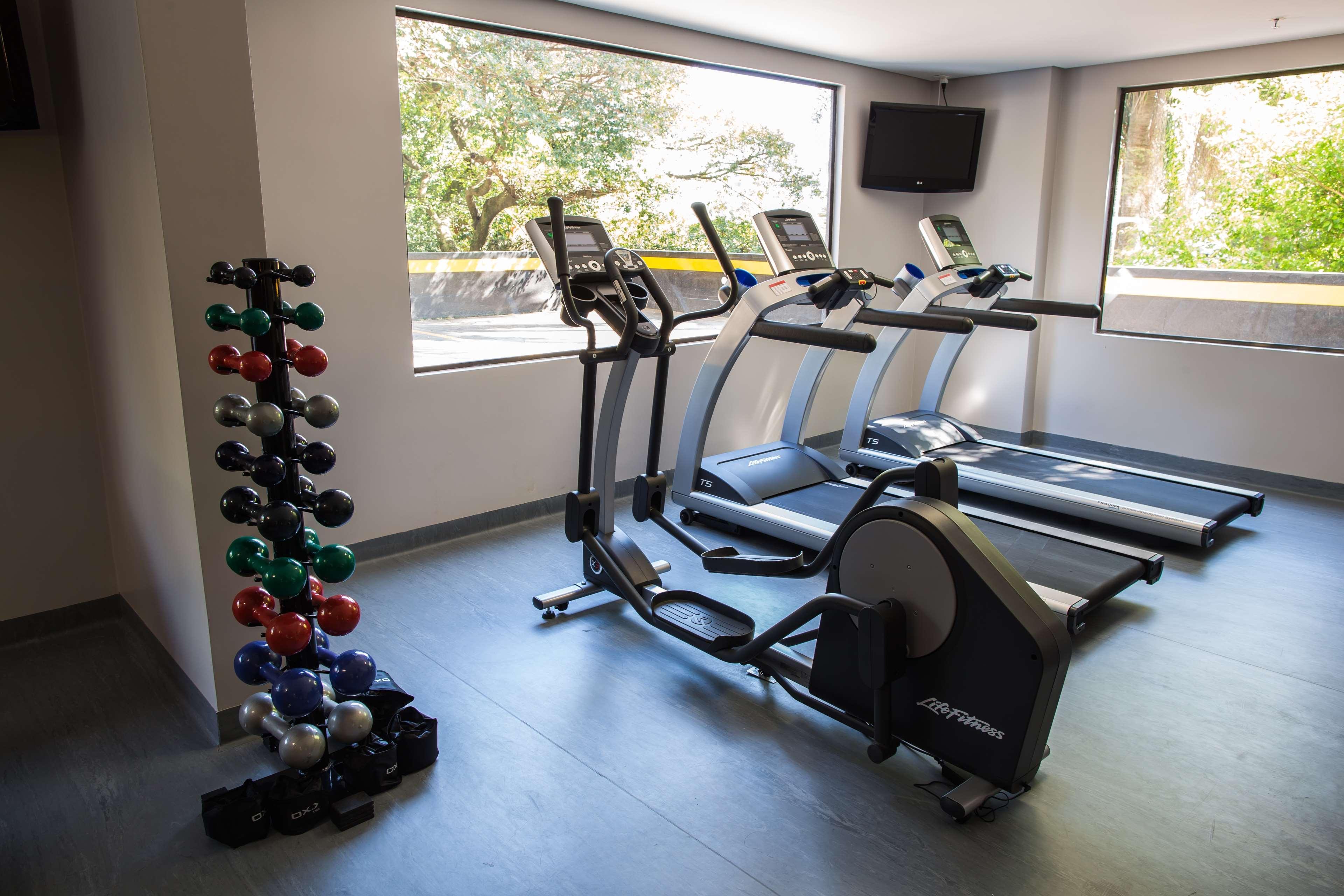 Art Hotel Transamerica Collection Porto Alegre Extérieur photo A gym at the University of the West of England